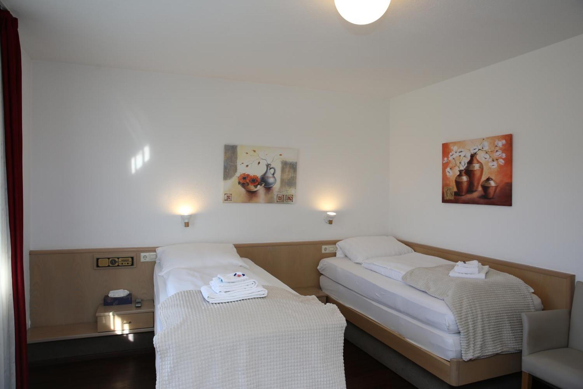 Hotel Garni Alte Post Schallbach Buitenkant foto
